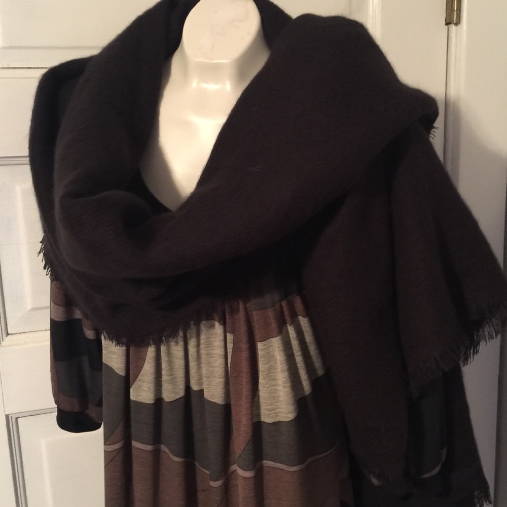 New blanket scarf.